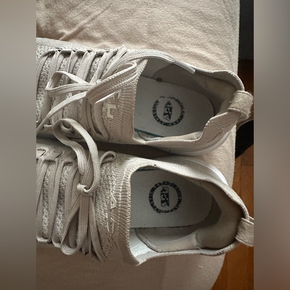 APL techloom breeze sneaker - Picture 5 of 5